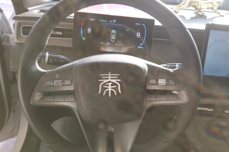 比亚迪 秦PLUS 2025款 DM-i 智驾版 55KM领先型中控内饰13