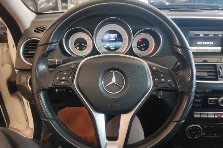 奔驰C级 2013款 C 260 时尚型 Grand Edition局部细节13