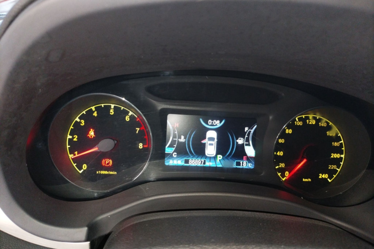 比亚迪 宋 2016款 盖世版 1.5TID 自动精英型局部细节14