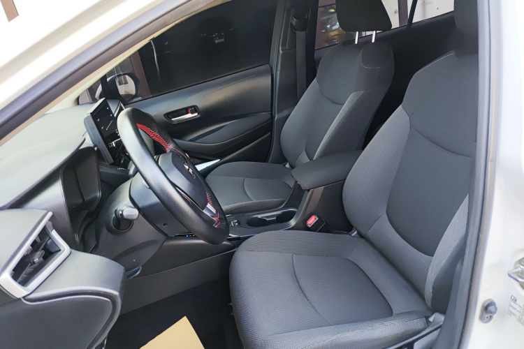 丰田 卡罗拉 2019款 1.2T S-CVT GL先锋版中控内饰19