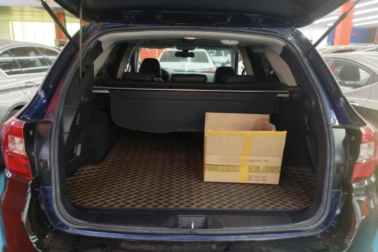 斯巴鲁 傲虎 2016款 2.5i 豪华导航版机舱底盘23