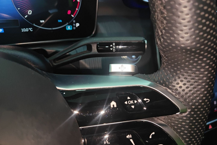 奔驰C级 2022款 改款 C 200 L 运动版局部细节18