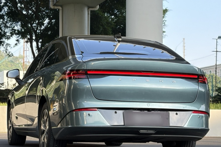 小鹏P5 2024款 500Pro版车身外观6004