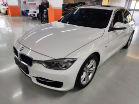 宝马3系 2015款 320i 运动设计套装