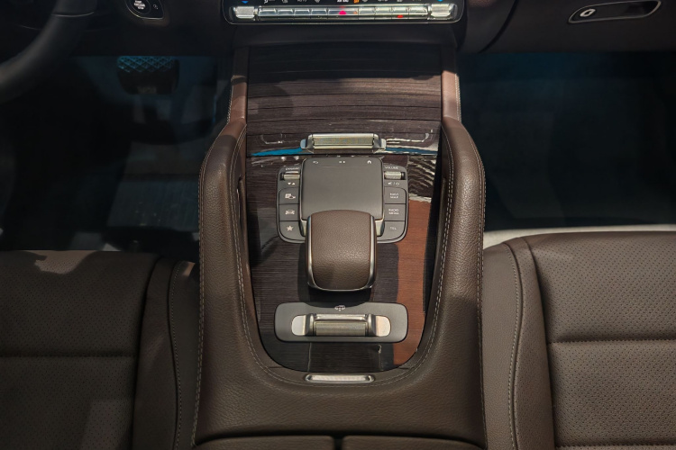 奔驰GLE 2020款 改款 GLE 350 4MATIC 时尚型中控内饰7007