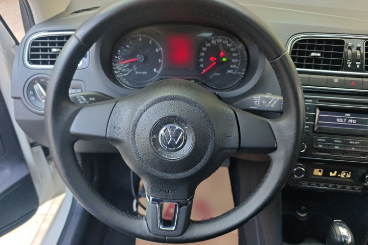 大众 Polo 2013款 1.6L 自动豪华版中控内饰13