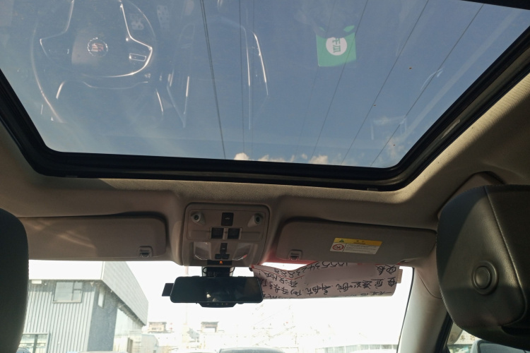 凯迪拉克SRX 2015款 3.0L 舒适型中控内饰22