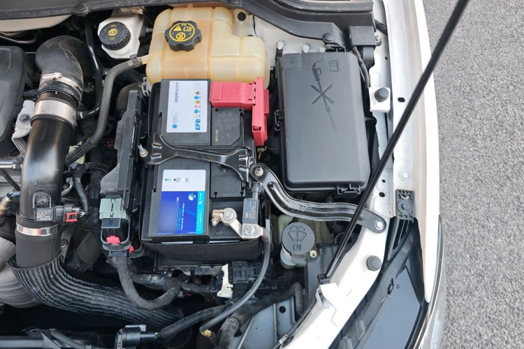 别克 英朗 2019款 18T 自动互联精英型 国VI机舱底盘26