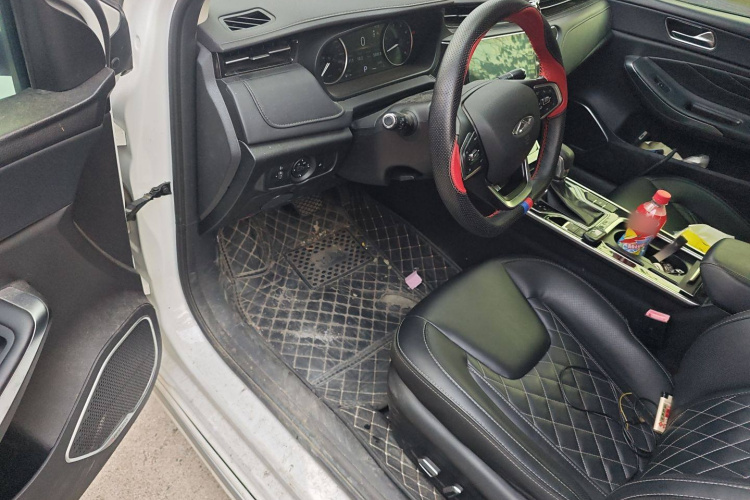 奇瑞 艾瑞泽GX 2019款 Pro 1.5T CVT型色版 国VI中控内饰7003