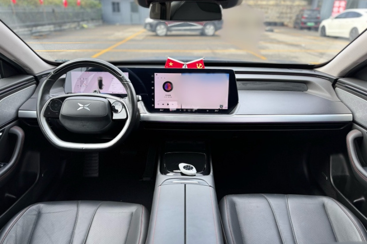 小鹏P7 2022款 480E+中控内饰7001