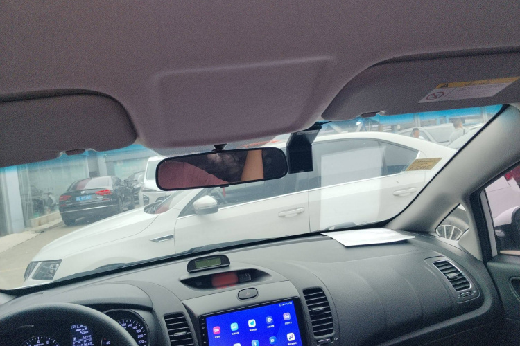 起亚K3 2013款 1.6L 自动GL局部细节22