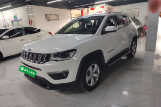 Jeep 指南者 2017款 200T 自动家享四驱版