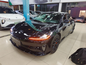 智己汽车 智己L6 2025款 Ultra