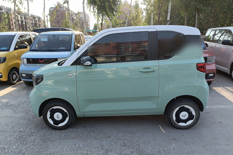 五菱汽车 宏光MINIEV 2021款 马卡龙时尚款 磷酸铁锂车身外观6003