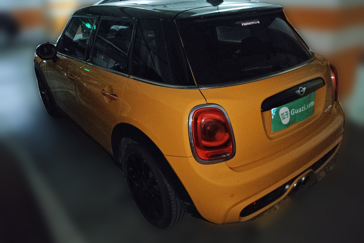 MINI 2016款 2.0T COOPER S 先锋派 五门版车身外观6003