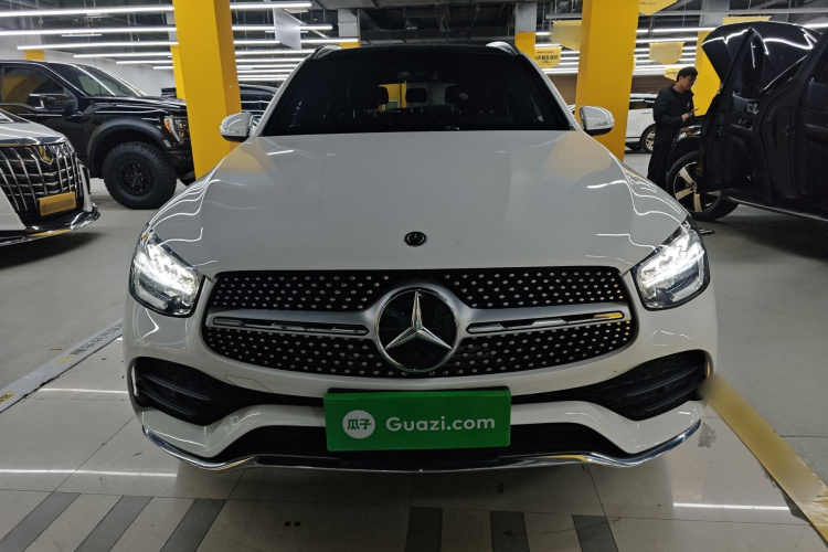 奔驰GLC 2020款 改款 GLC 260 L 4MATIC 豪华型车身外观2