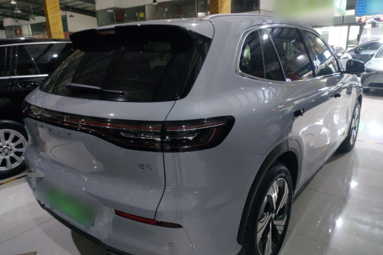 吉利银河 银河E5 2024款 530km 星舰版车身外观7