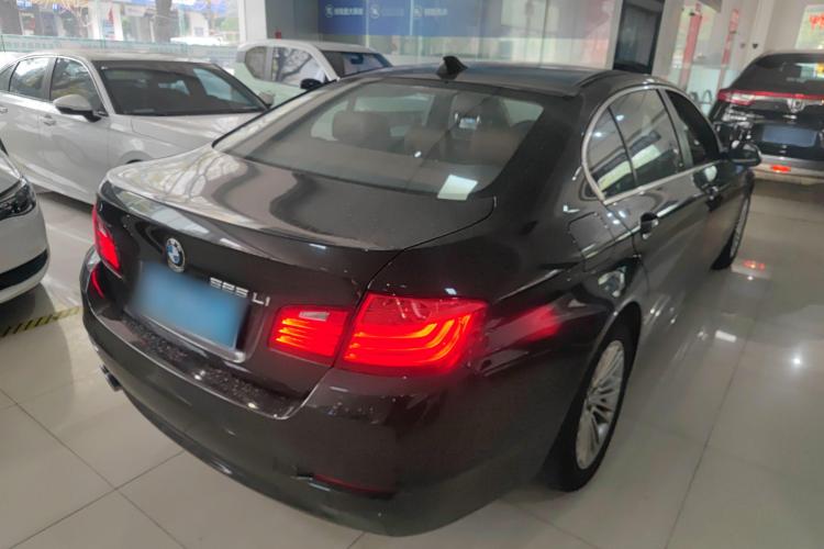 宝马5系 2014款 525Li 领先型车身外观7