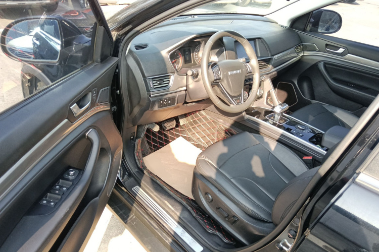 哈弗H6 2018款 红标 运动版 1.5T 自动两驱精英型中控内饰7003
