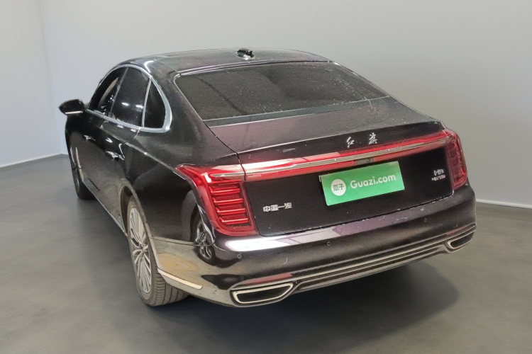 红旗H9 2022款 2.0T 智联旗享版车身外观5