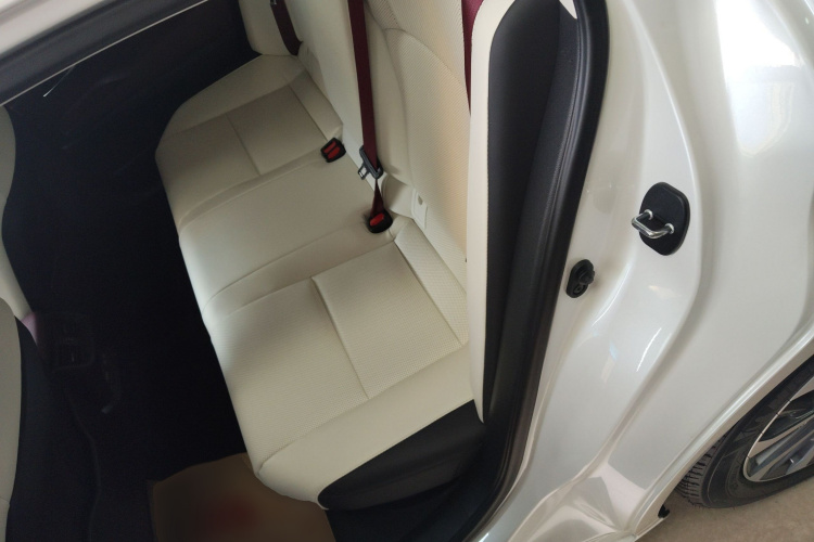 雷克萨斯ES 2025款 300h 臻享版中控内饰21