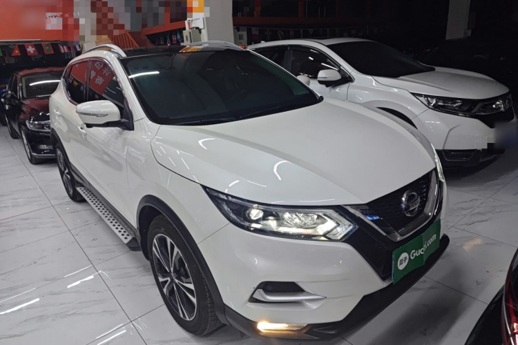 日产 逍客 2021款 2.0L CVT豪华版车身外观3