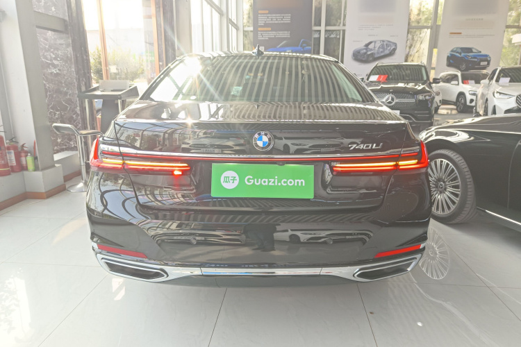 宝马7系 2021款 740Li 领先型 豪华套装车身外观6004