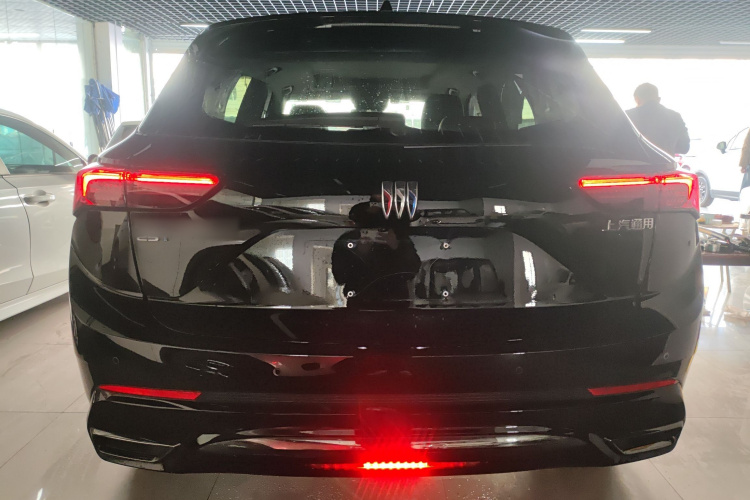 别克 2024款 昂科威S  25T 炫黑风尚版车身外观6004