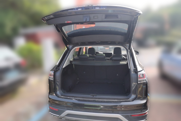 大众 探岳 2023款 330TSI 两驱豪华Plus进阶版中控内饰23