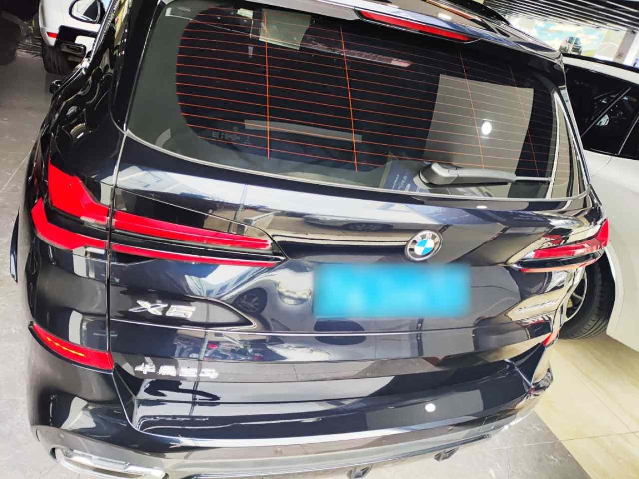宝马X5 2023款 xDrive 40Li M运动曜夜套装(3)