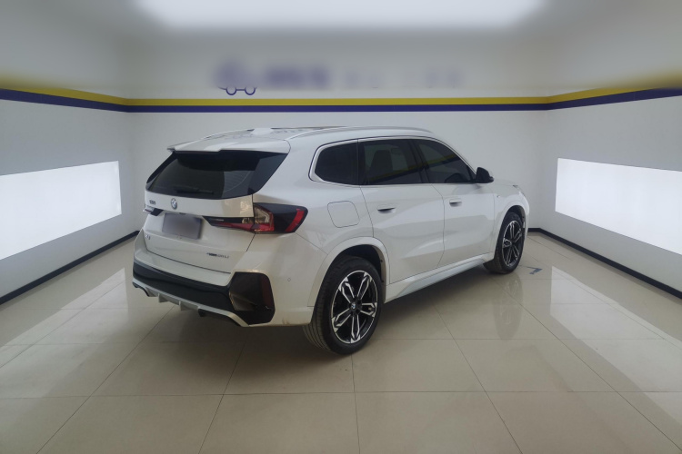 宝马X1 2023款 sDrive25Li M运动套装车身外观7