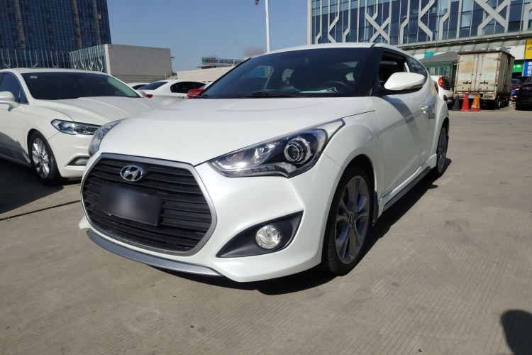现代 Veloster飞思 2015款 1.6T 自动尊享版车身外观1