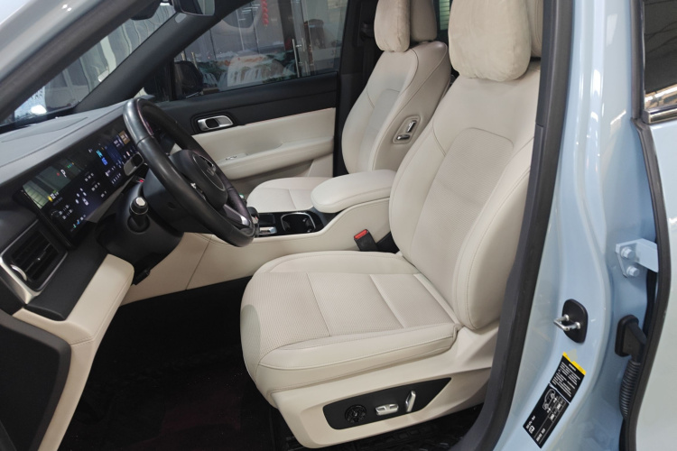 理想汽车 理想ONE 2021款 增程6座版中控内饰19