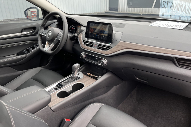 日产 天籁 2021款 2.0L XL 舒适版中控内饰7004