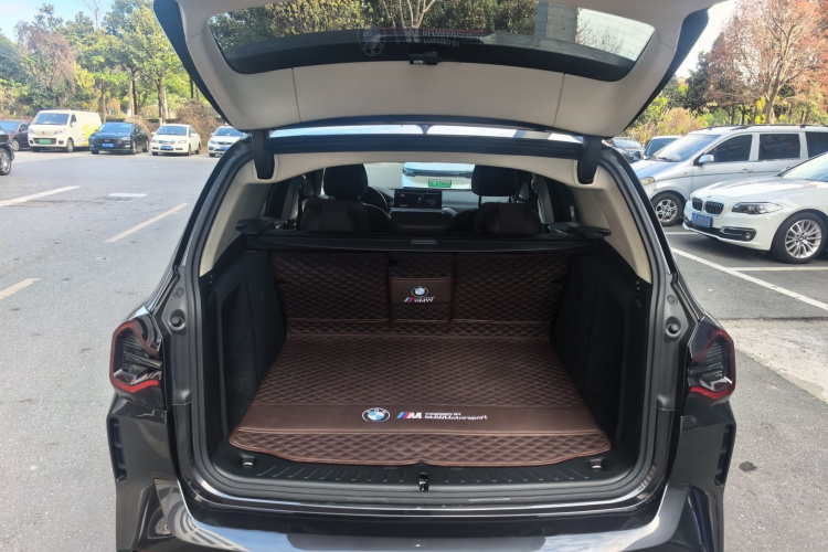 宝马X3 2022款 xDrive30i 领先型 M曜夜套装局部细节23