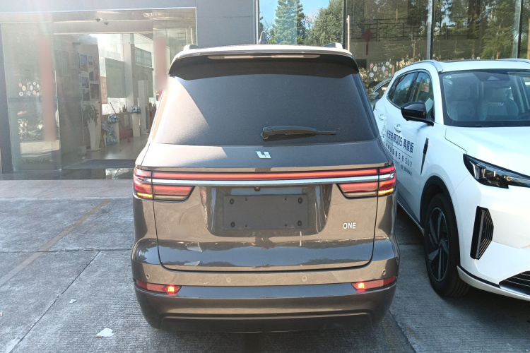 理想汽车 理想ONE 2021款 增程6座版车身外观6004