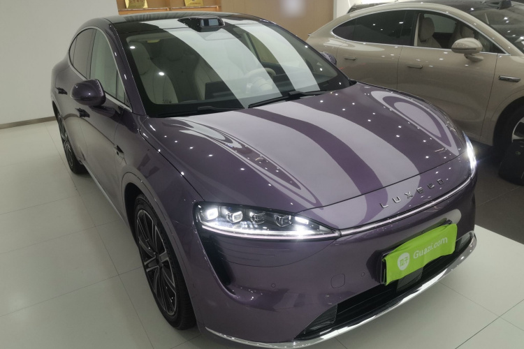 鸿蒙智行 智界R7 2025款 增程 331km Ultra车身外观3