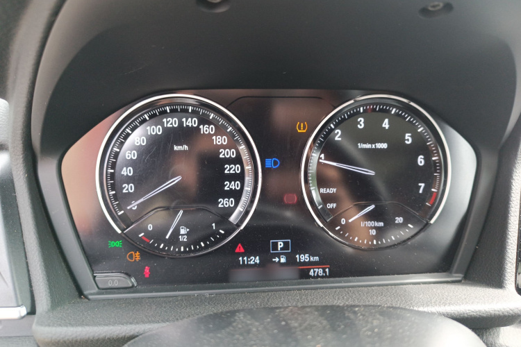 宝马2系旅行车 2018款 218i 尊享型运动套装局部细节14