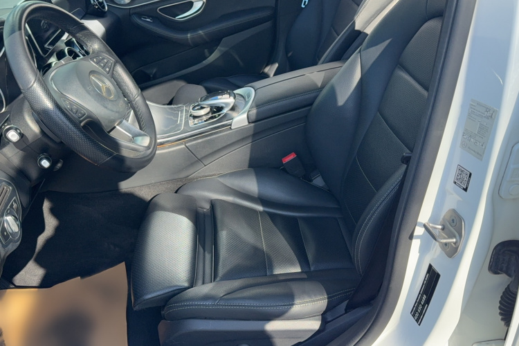 奔驰C级 2018款 C 200 L 运动版 成就特别版局部细节19