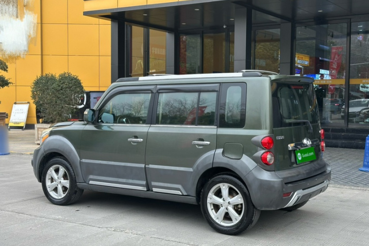 长城M2 2014款 1.5L 手动都市版车身外观6011