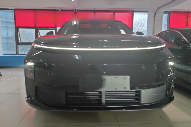 理想汽车 理想L6 2024款 Pro车身外观2