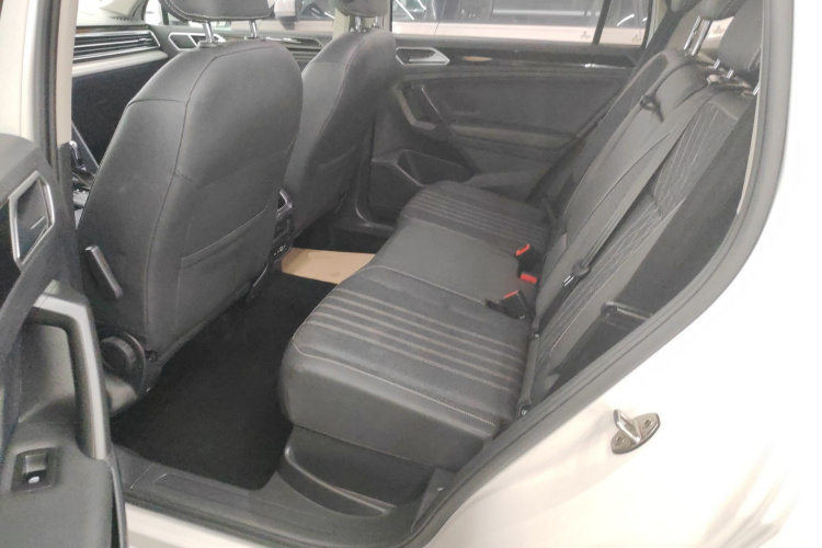 大众 途观L 2022款 330TSI 自动两驱舒享版中控内饰21