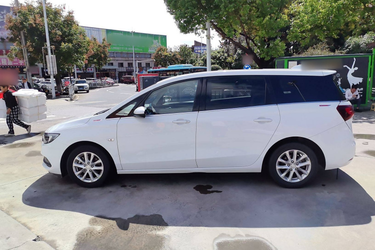 别克GL6 2019款 18T 6座精英型 国V车身外观6005