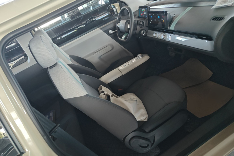 长安启源 长安Lumin 2025款 205km 香沁款局部细节41