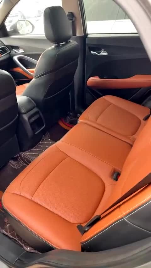 哈弗H6 2017款 红标 运动版 1.5T 自动两驱豪华型讲解2