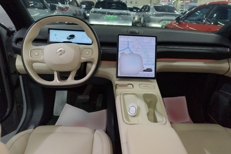 蔚来ES6 2023款 75kWh中控内饰7002