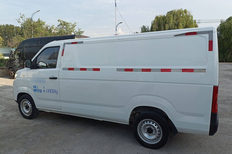 江汽集团 蓝猫 2023款 M1 中创新航 38.64kWh 精英版车身外观6003