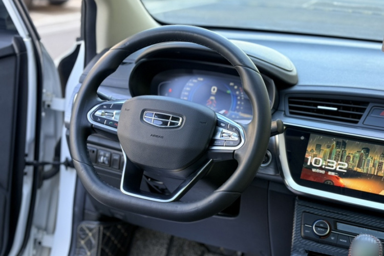 吉利汽车 帝豪GS 2020款 1.4T CVT动中控内饰7002