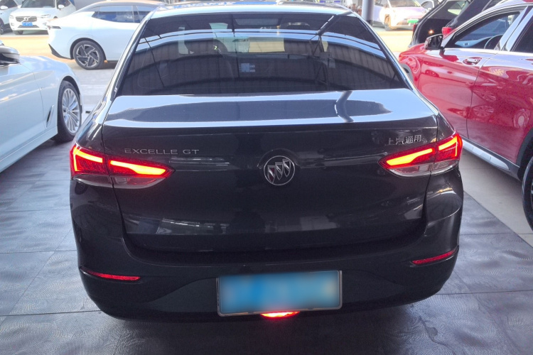 别克 英朗 2021款 改款 典范 1.5L 自动精英型车身外观6