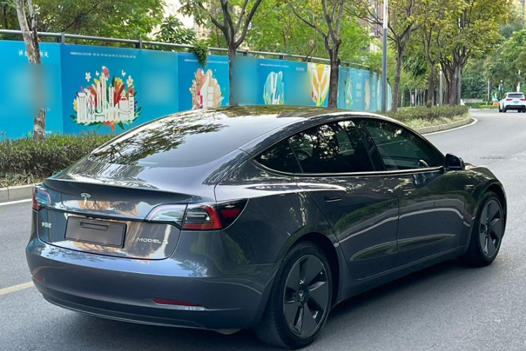 特斯拉 Model 3 2022款 后轮驱动版车身外观6002